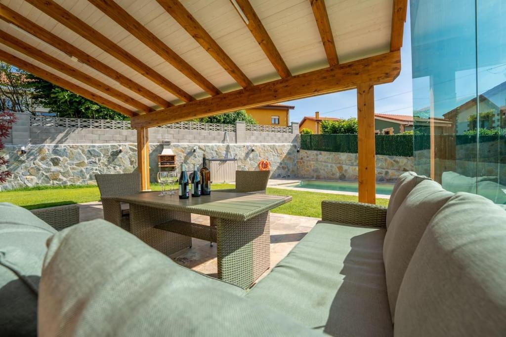 Lujo Y Piscina En Cantabria El Astillero